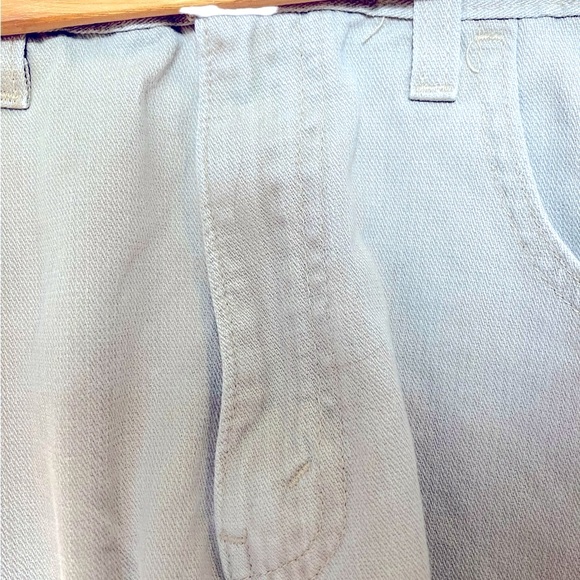 Levi’s Tan Denim Shorts, 12” High Rise 9” Inseam Size 32 Vintage - Picture 4 of 6